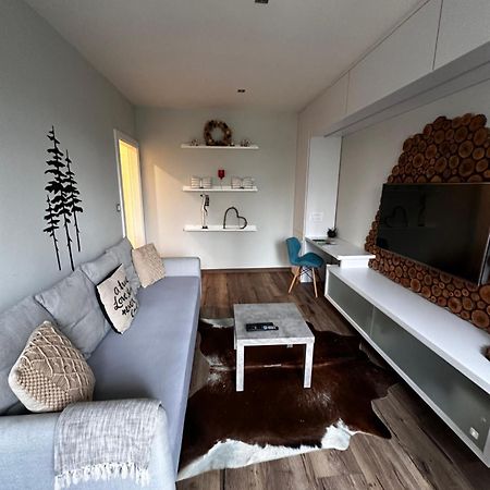 We Apartment - Close To The Center & City View, Self Check-In 24H Μπάνσκα Μπίστριτσα Εξωτερικό φωτογραφία